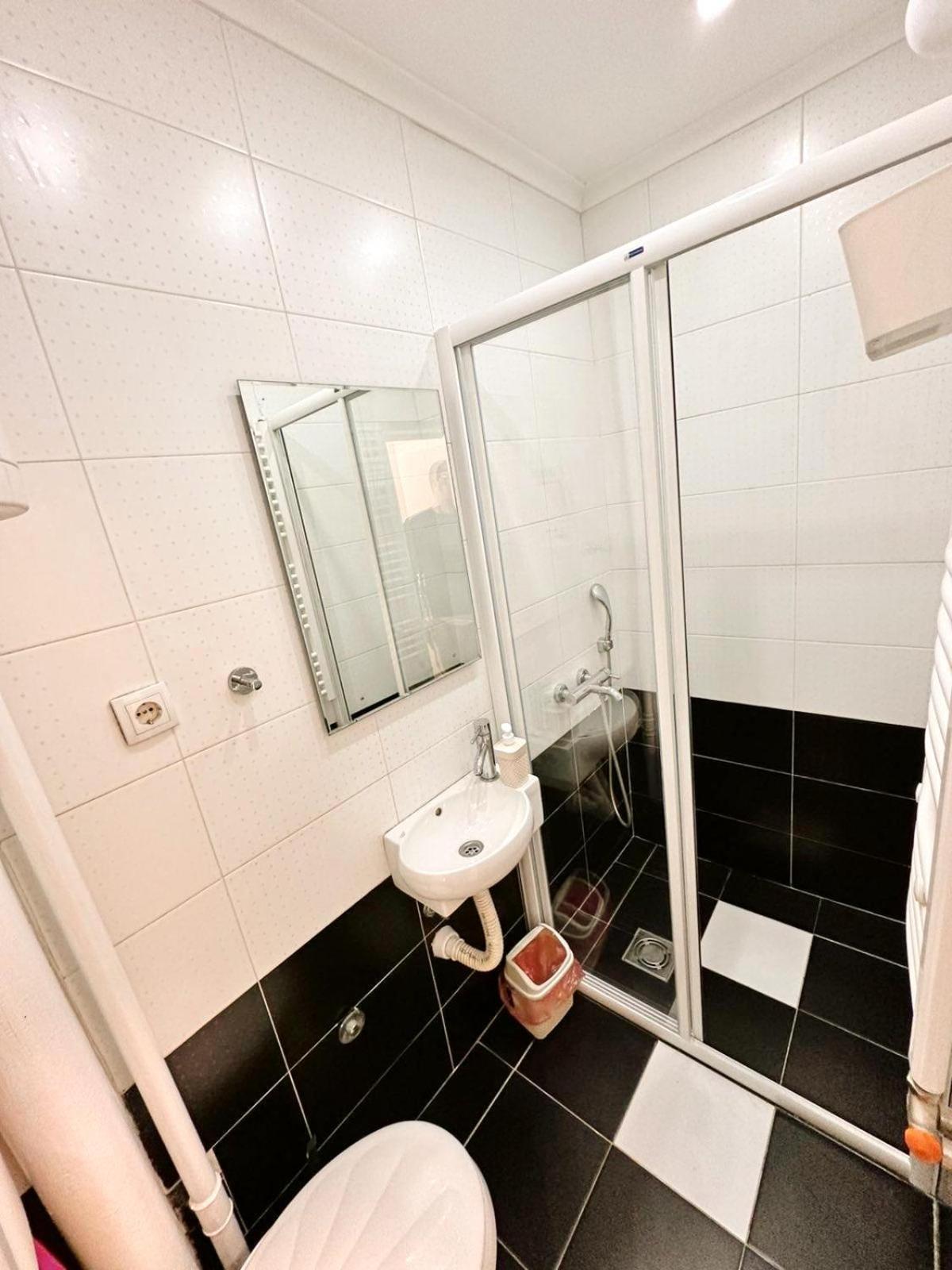 Modern Central Apartments Renovated Beograd Ngoại thất bức ảnh